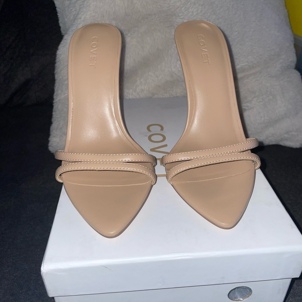 Covet Nude Heels Size 5.5